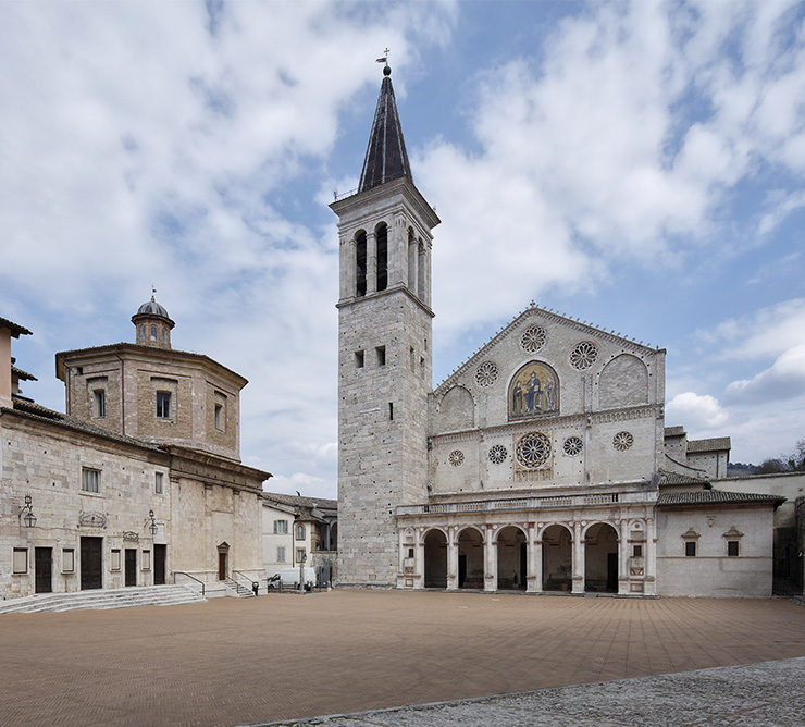 Ingresso al Duomo di Spoleto e al Museo Diocesano: arte dello spirito, spirito dell'arte